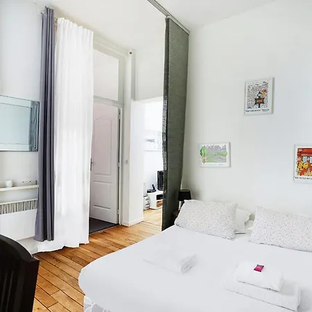Apartment Charming 2p - Republic Temple