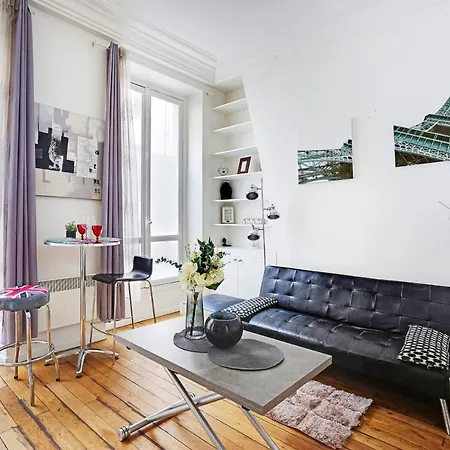 Apartment Charming 2p - Republic Temple